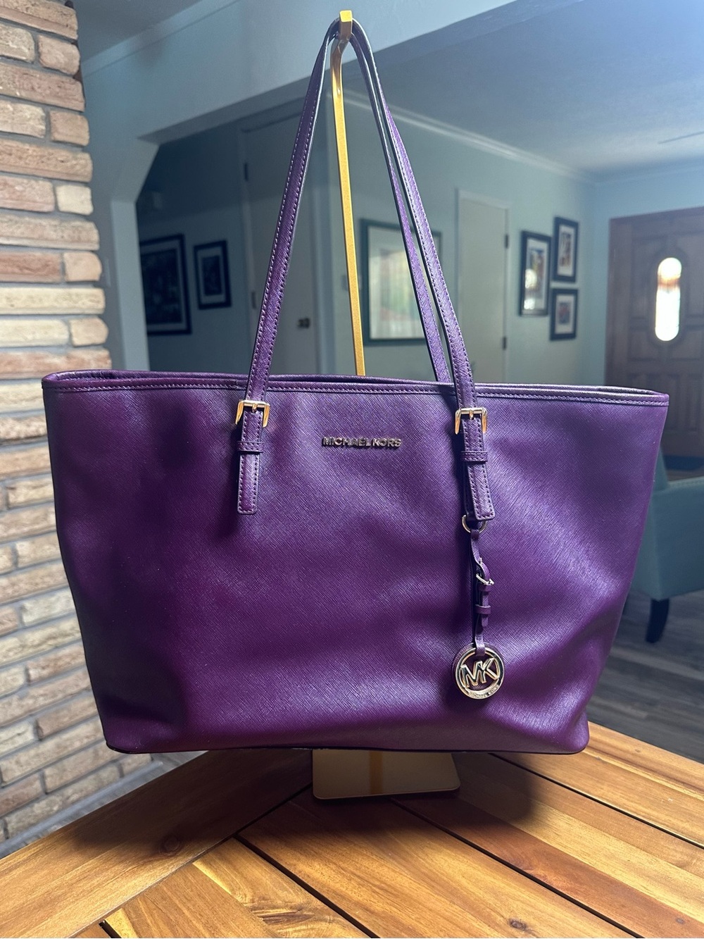 Michael Kors Plum Saffiano Leather Jet Set Travel Tote with Gold Hardware - Picture 1 of 10